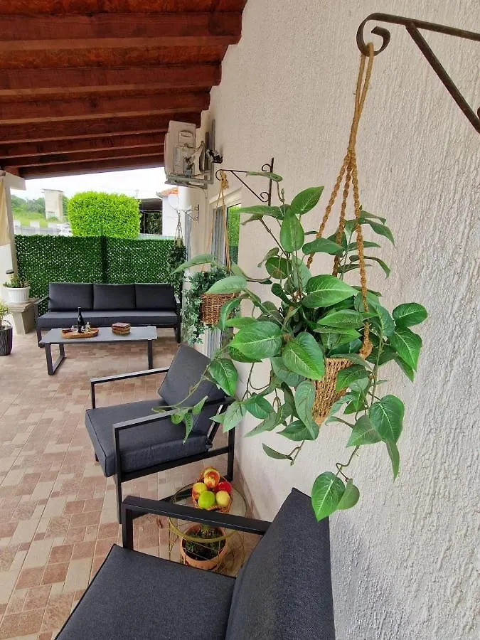 Semesterbostad Gabriella House Villa Policnik Kroatien